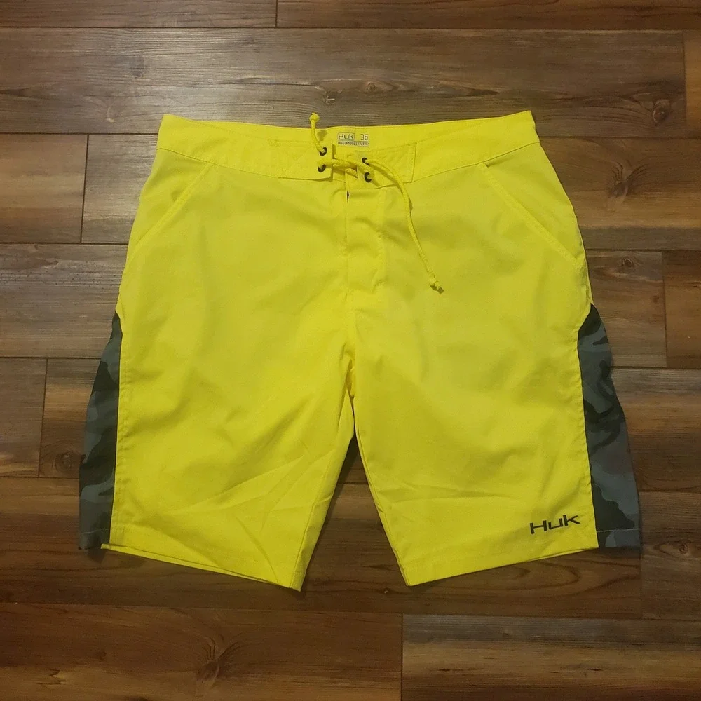 Huk Performance Fishing Board Shorts Mens 36 Yellow Camo Stretch Swim Trunks